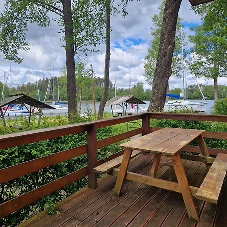 Alpstuga Stanica Wodna Pttk Wdzydze *